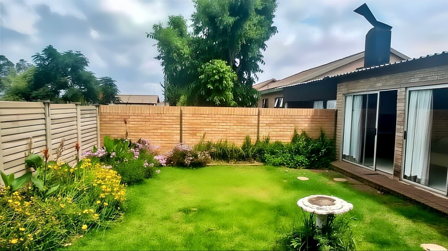 3 Bedroom Property for Sale in Langenhovenpark Free State